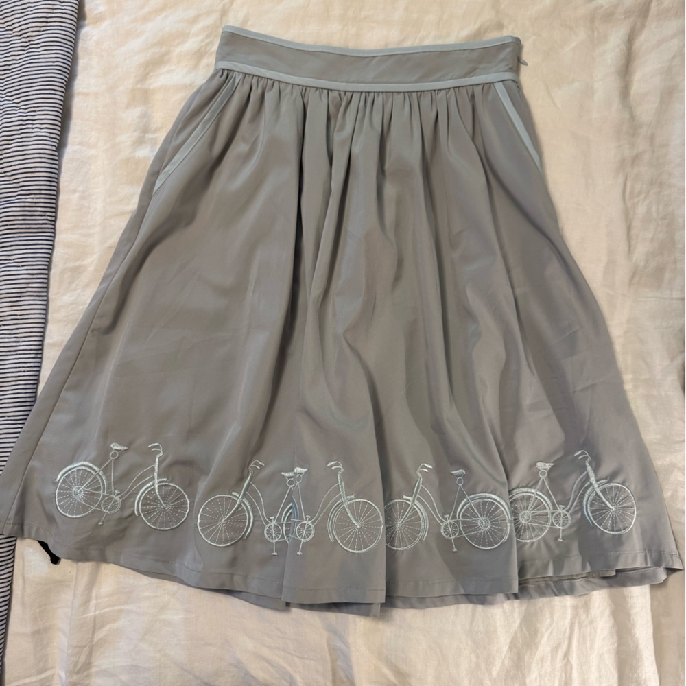 Gray Bicycle Print Women's Skirt